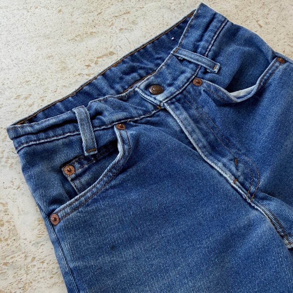 Levi’s Boys Classic Blue Denim Cutoff Shorts Size 10 Slim - Picture 3 of 13